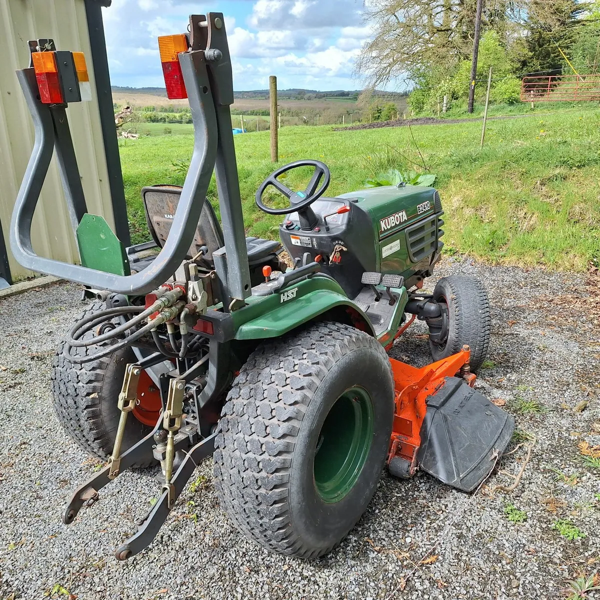 Kubota Diesel Compact Tractor / Mower - Image 2