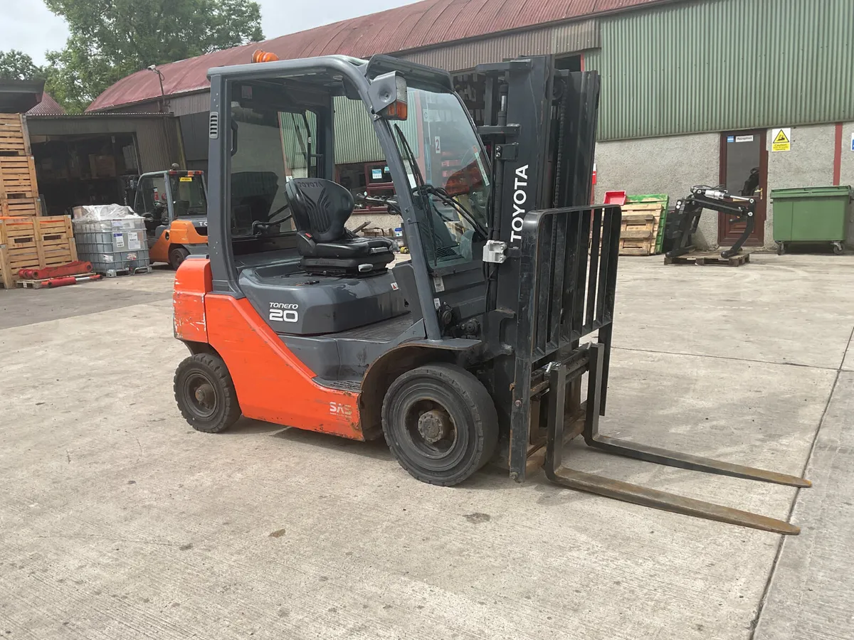 Toyota Forklift 02-8FDF20 - Image 4