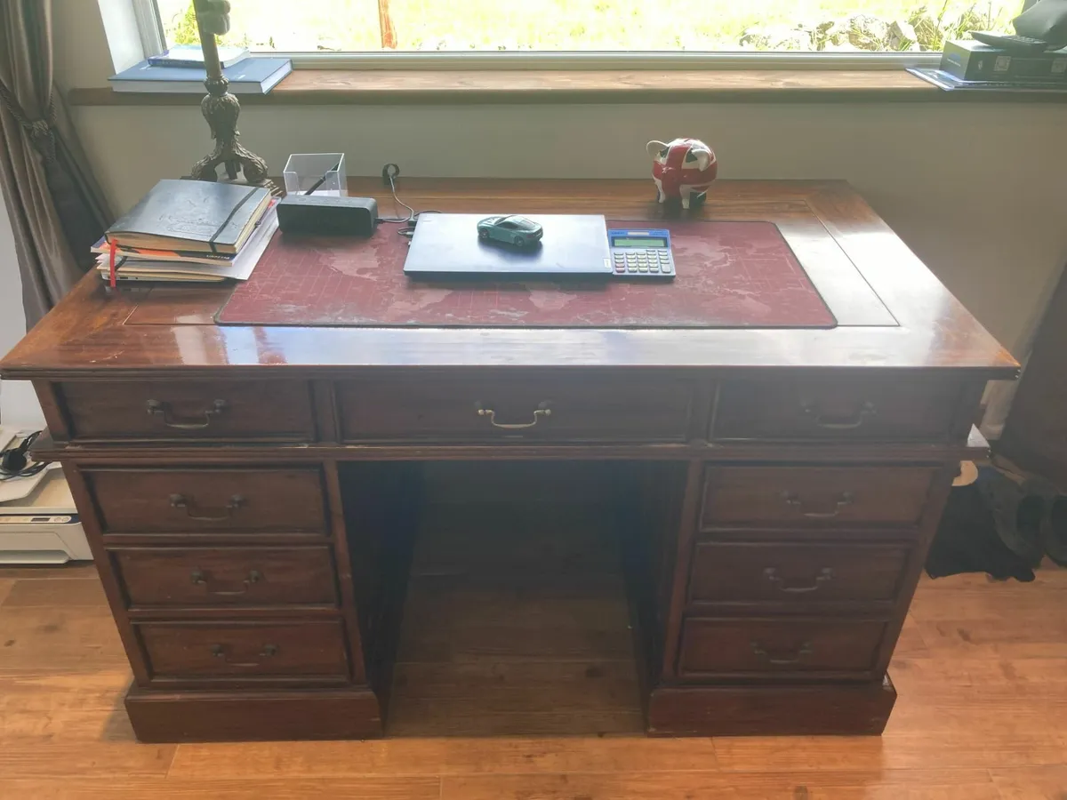 Office Desk - Image 1