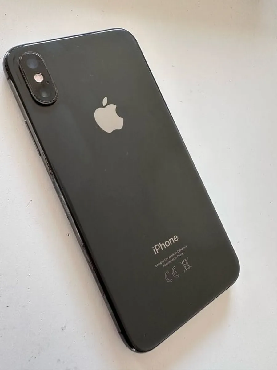 i phone XS - Image 2