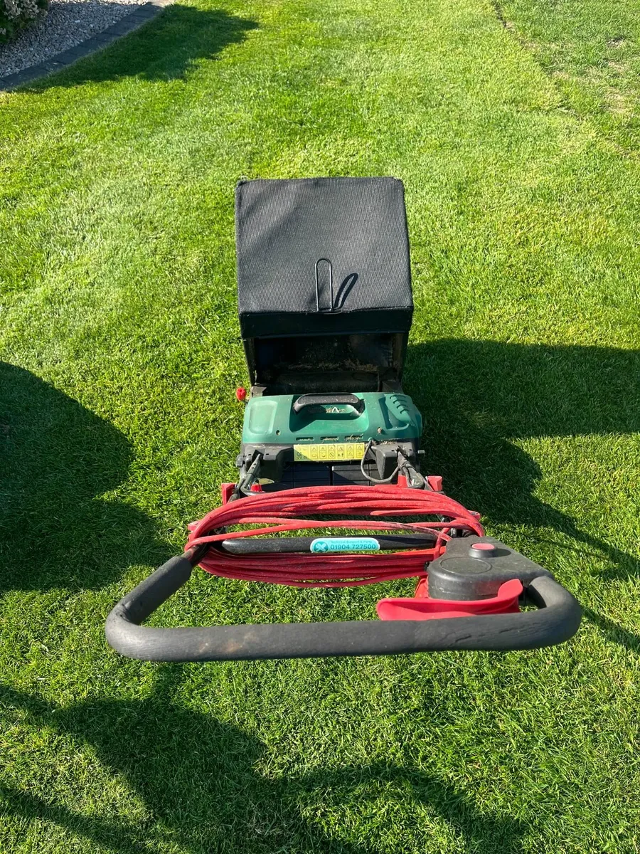 Electric Cylinder  mower - Image 2