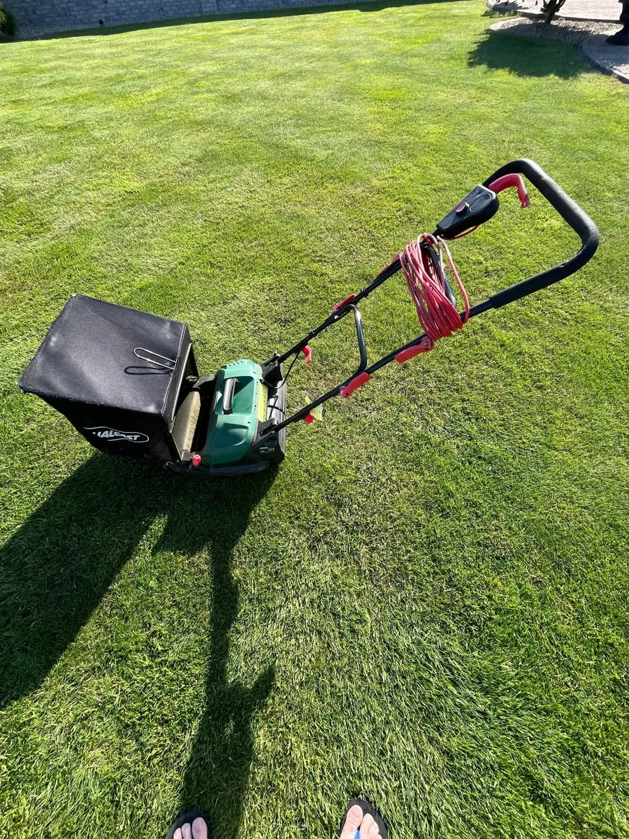 Electric Cylinder  mower - Image 4
