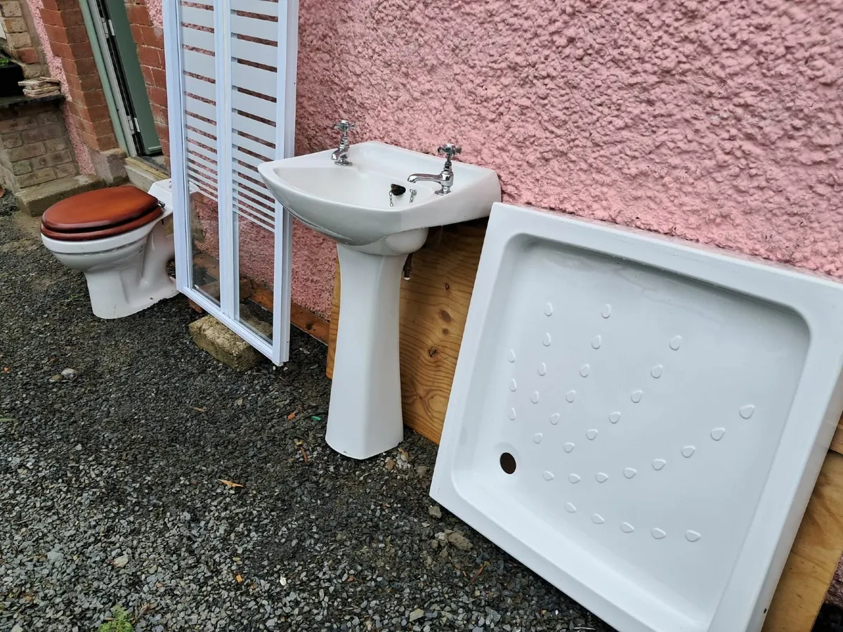 Shower tray, door, sink and toilet - Image 4