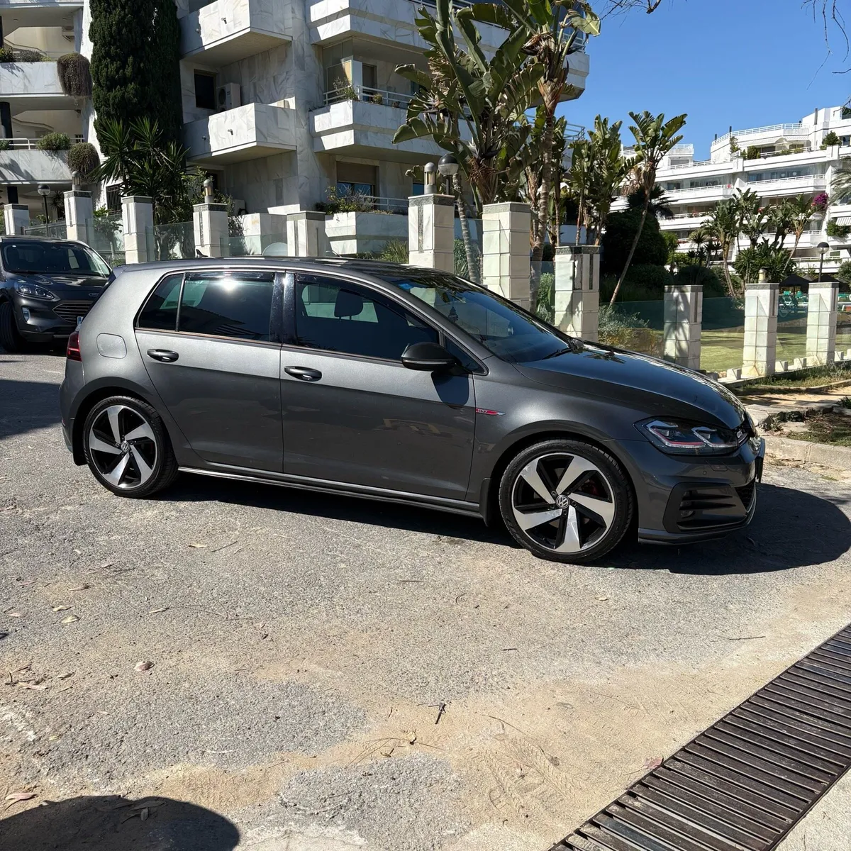 172 VW Golf GTi MK 7.5 2.0TSI DSG TAX/NCT - Image 2