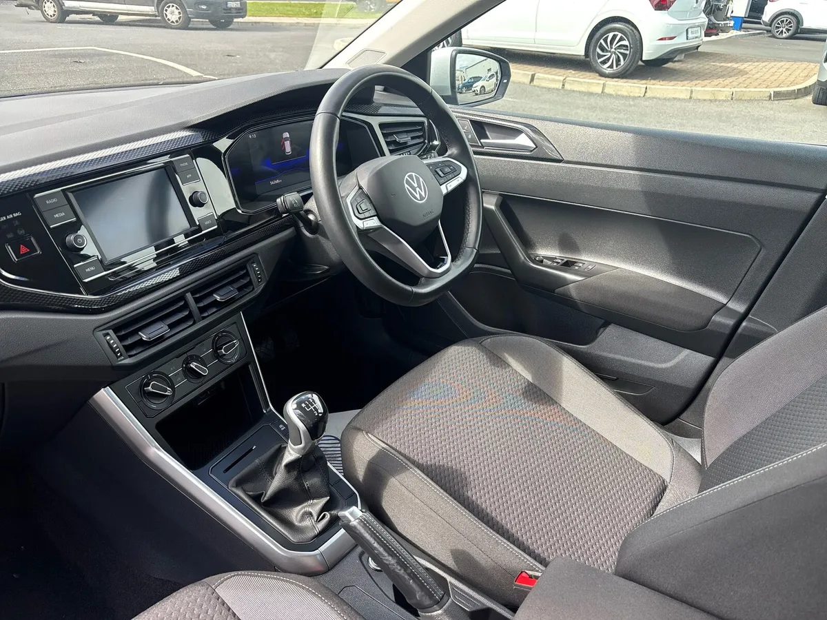 Volkswagen Polo Life 1.0 95bhp - Image 3