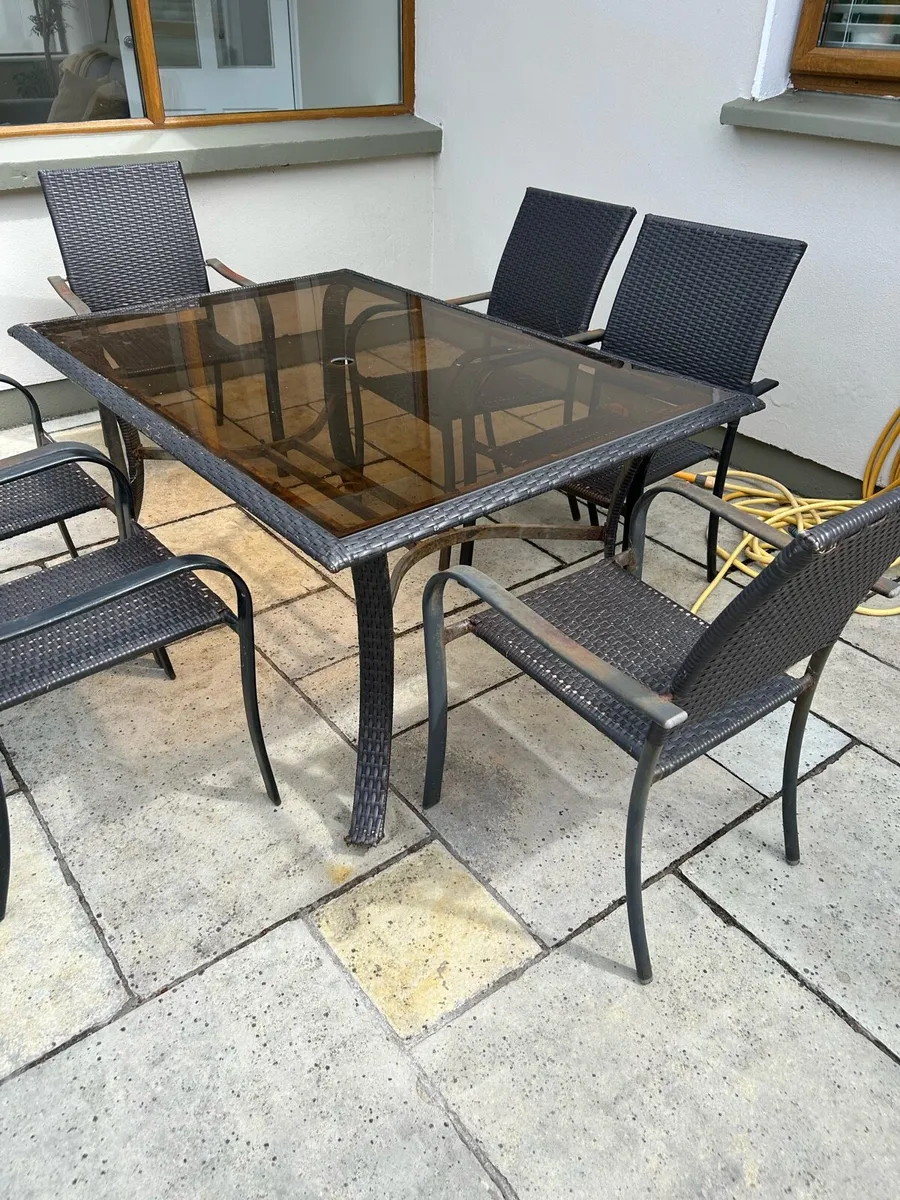 Free Garden furniture 6 seater - Image 1
