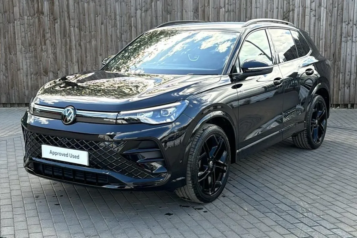 Volkswagen Tiguan 2.0 TDI 150HP R-line Black Edit - Image 2