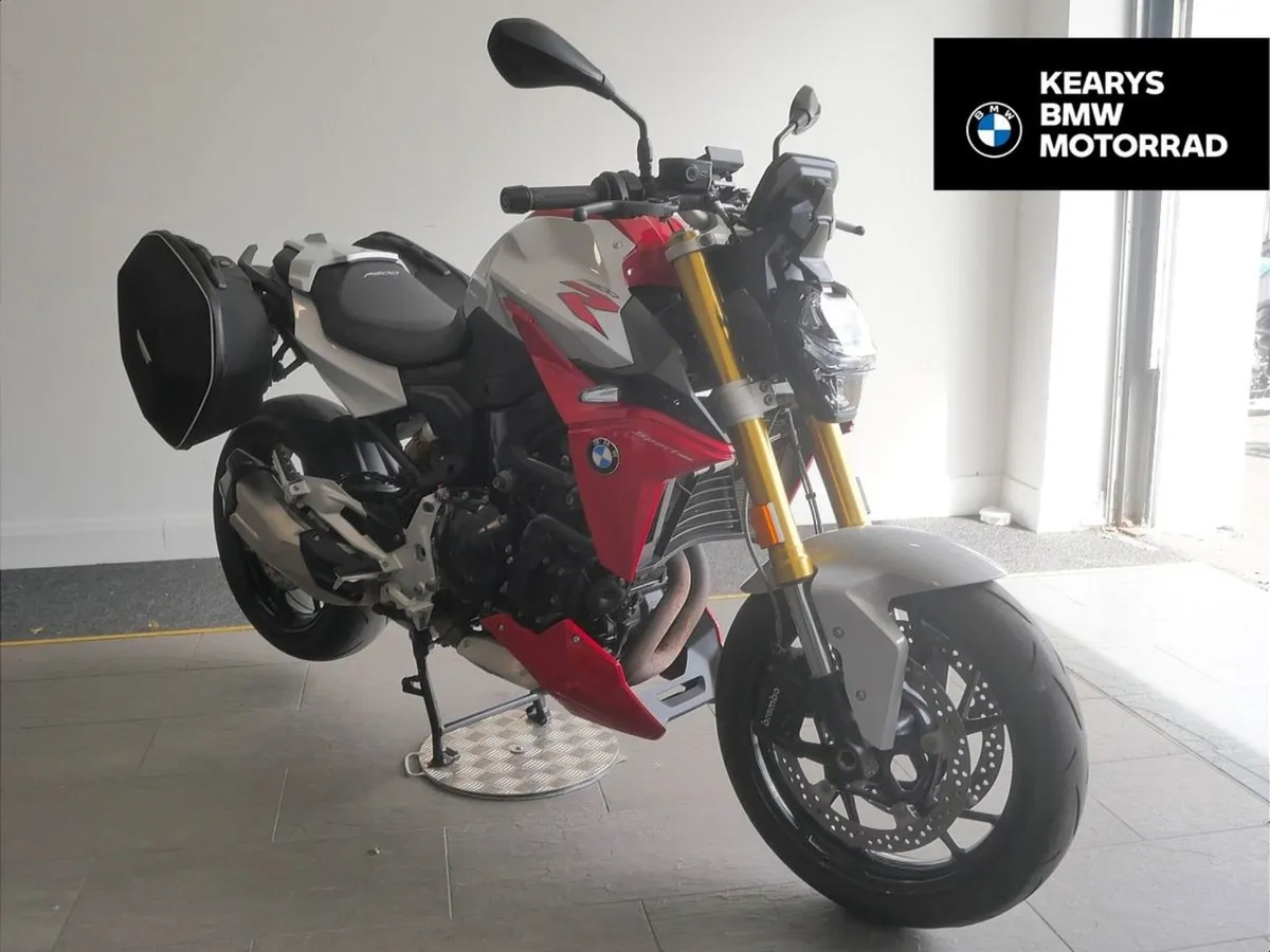 BMW F900R SE - Image 1