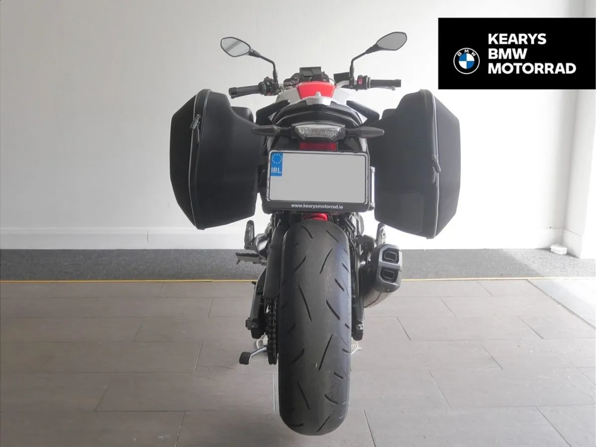 BMW F900R SE - Image 4