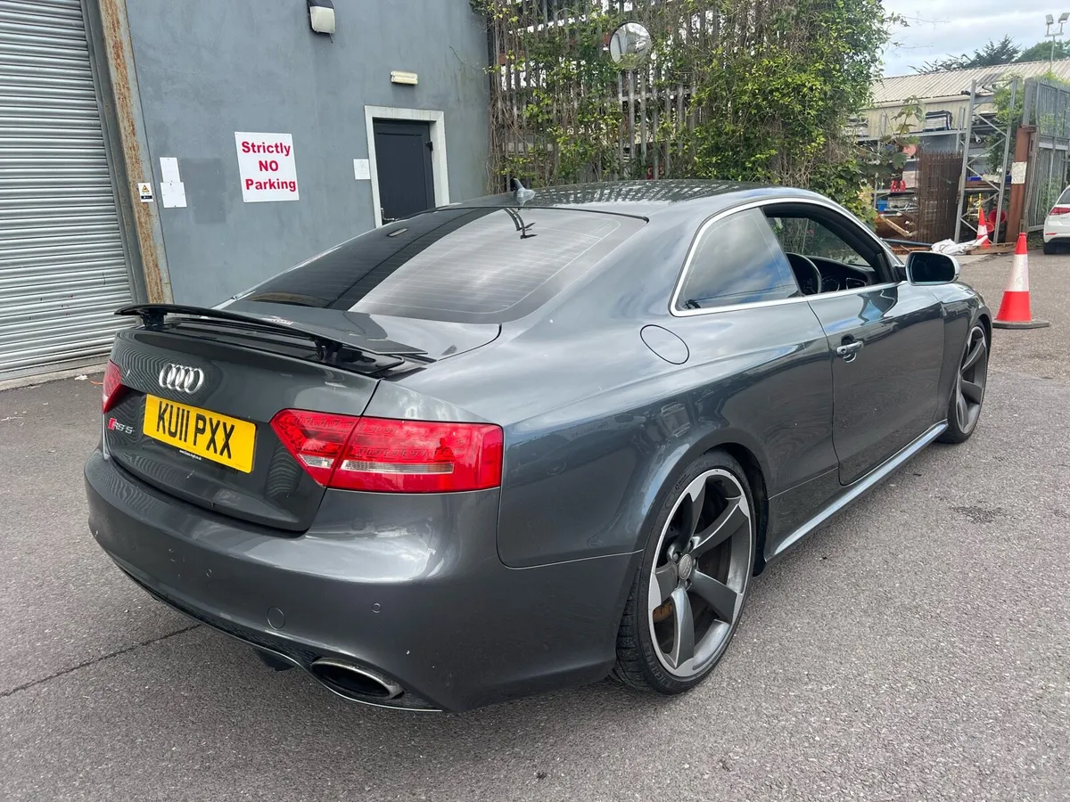 AUDI RS5 2011 V8 4.2 - Image 3