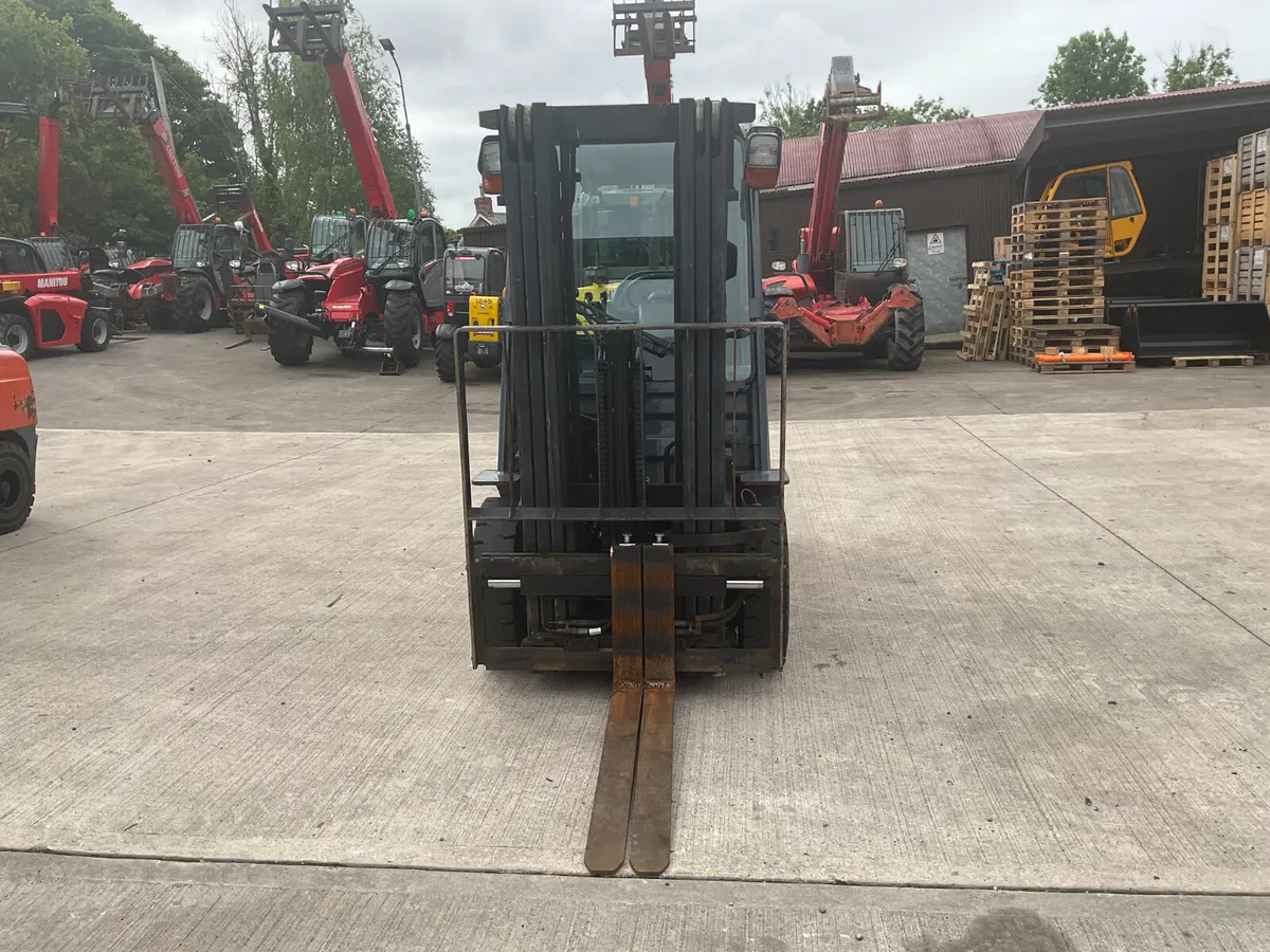 Toyota Forklift 02-FDF25 - Image 3