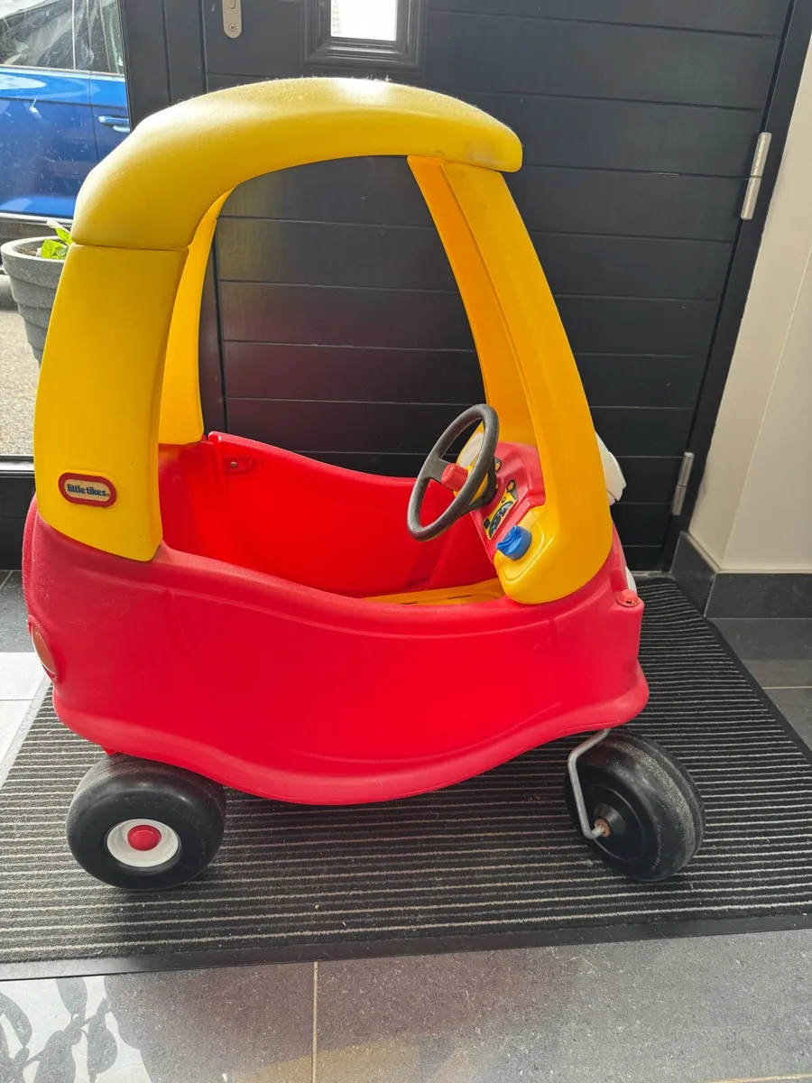 Little tykes car - Image 1