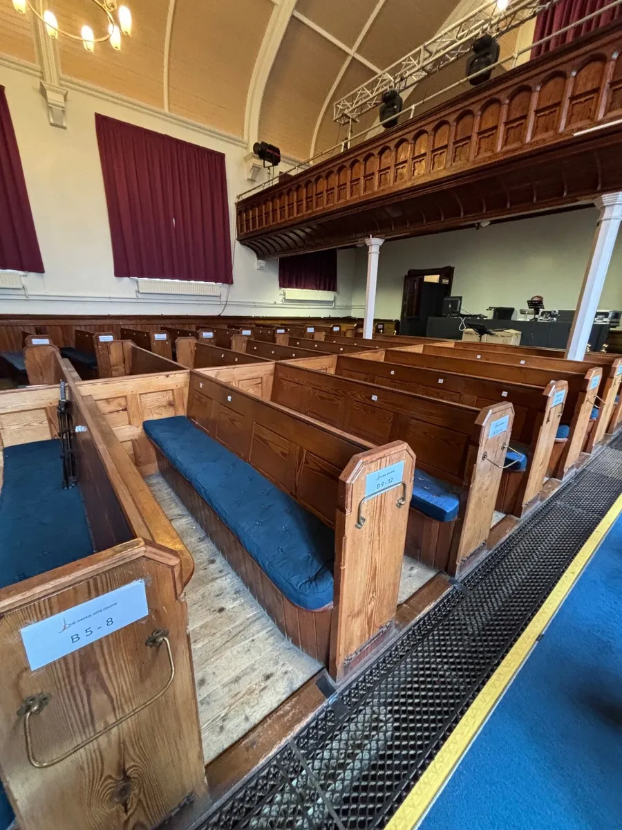 Church pews for sale - Image 1