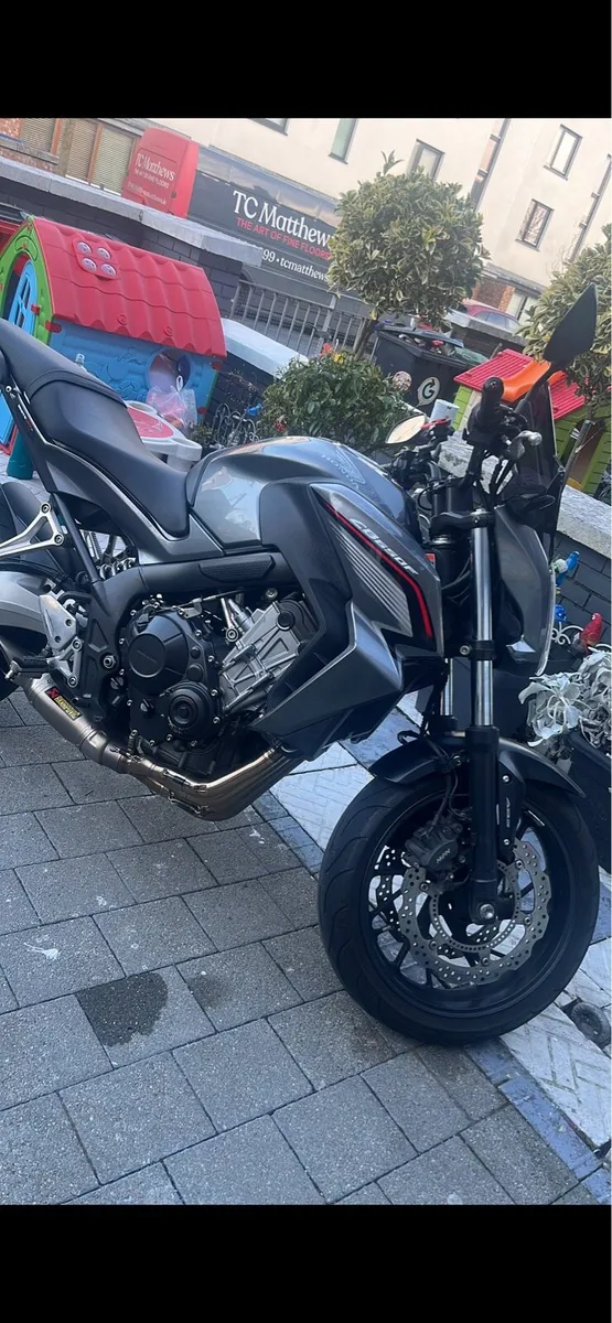 Honda CB650F 2015 - Image 1
