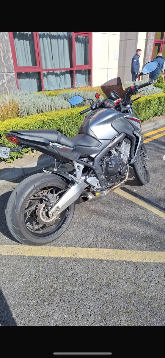 Honda CB650F 2015 - Image 3