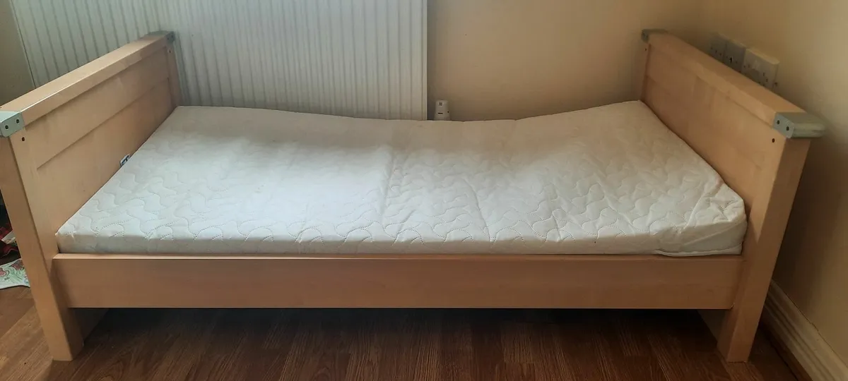 Toddler Bed + Baby Elegance Mattress - Image 2