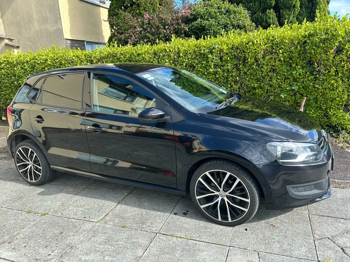 Volkswagen Polo 1.2L*  *AUTOMATIC * LOW KM’S - Image 2