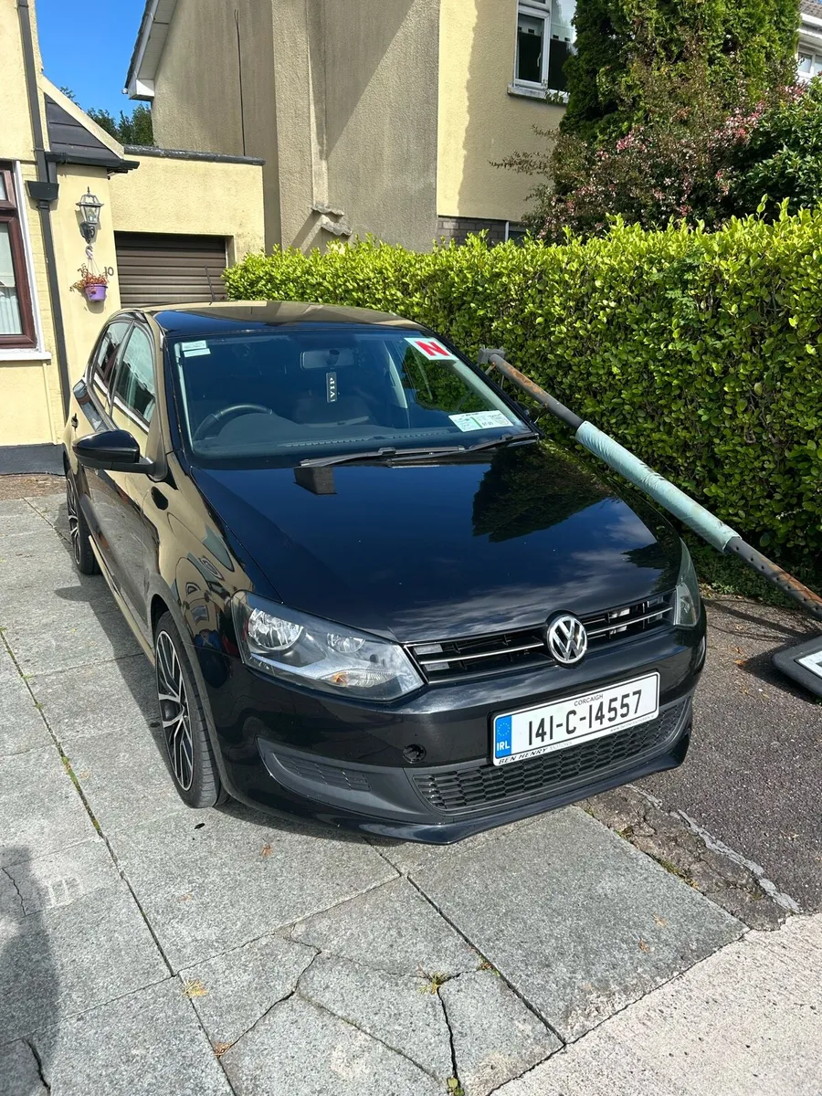 Volkswagen Polo 1.2L*  *AUTOMATIC * LOW KM’S - Image 1
