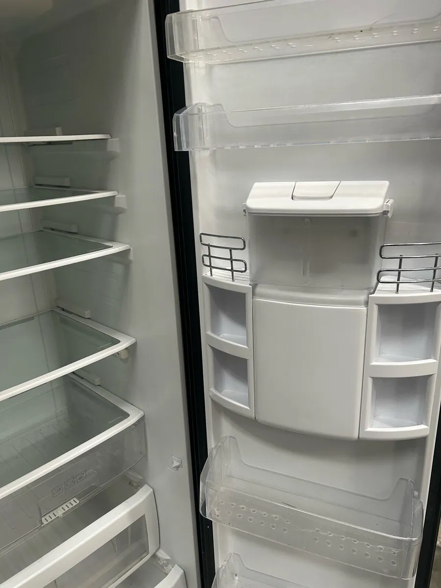 American Fridge - Image 2