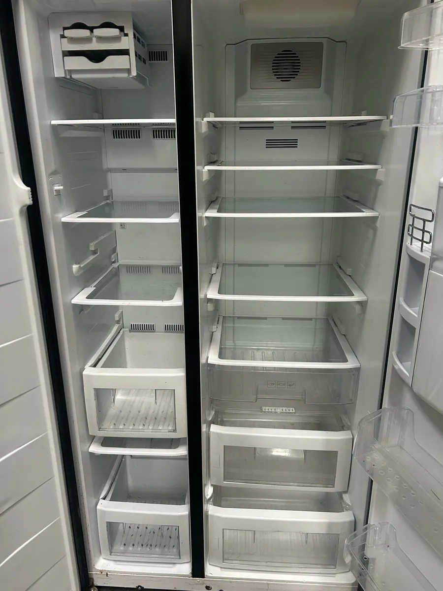 American Fridge - Image 3