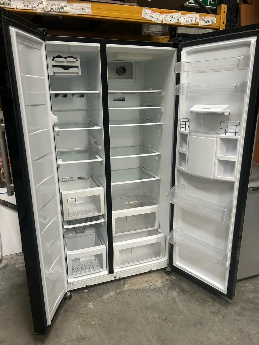 American Fridge - Image 1