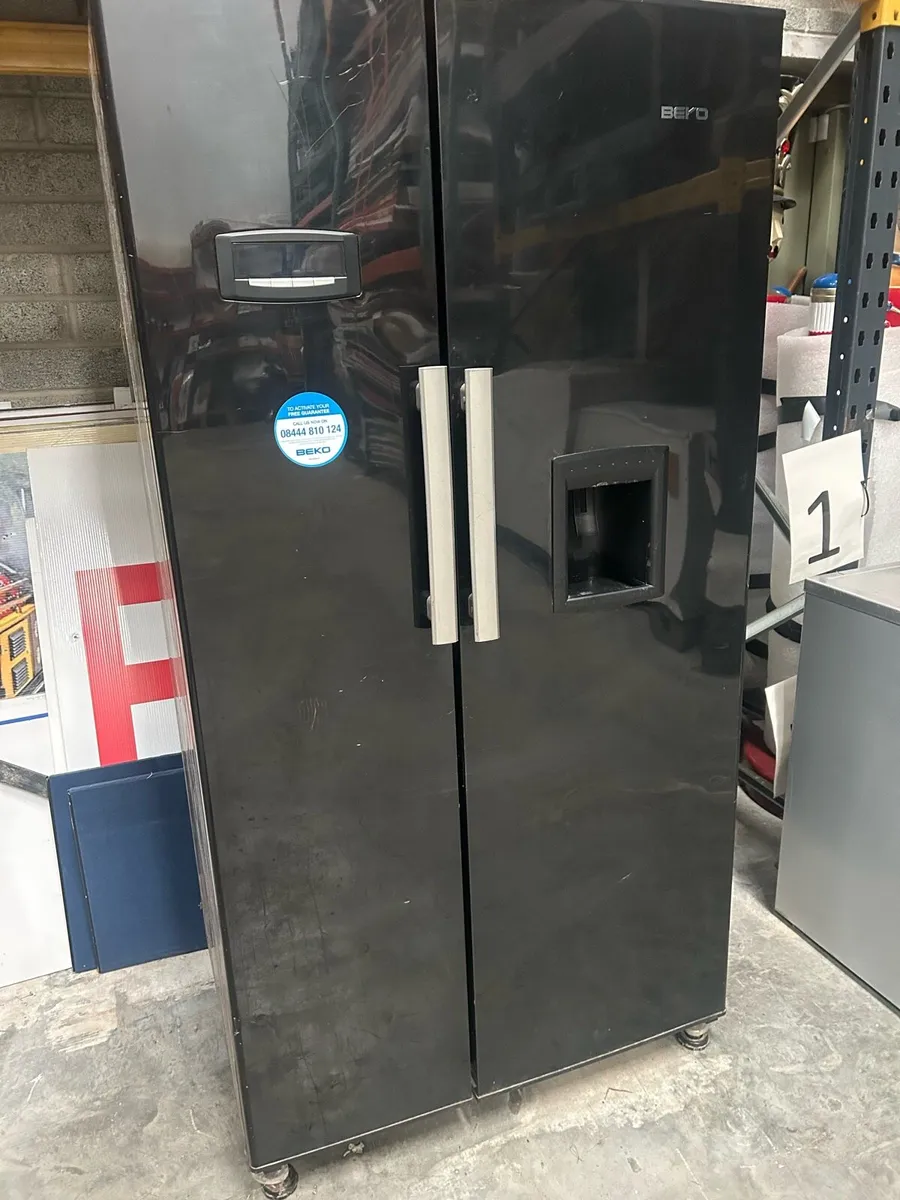 American Fridge - Image 4