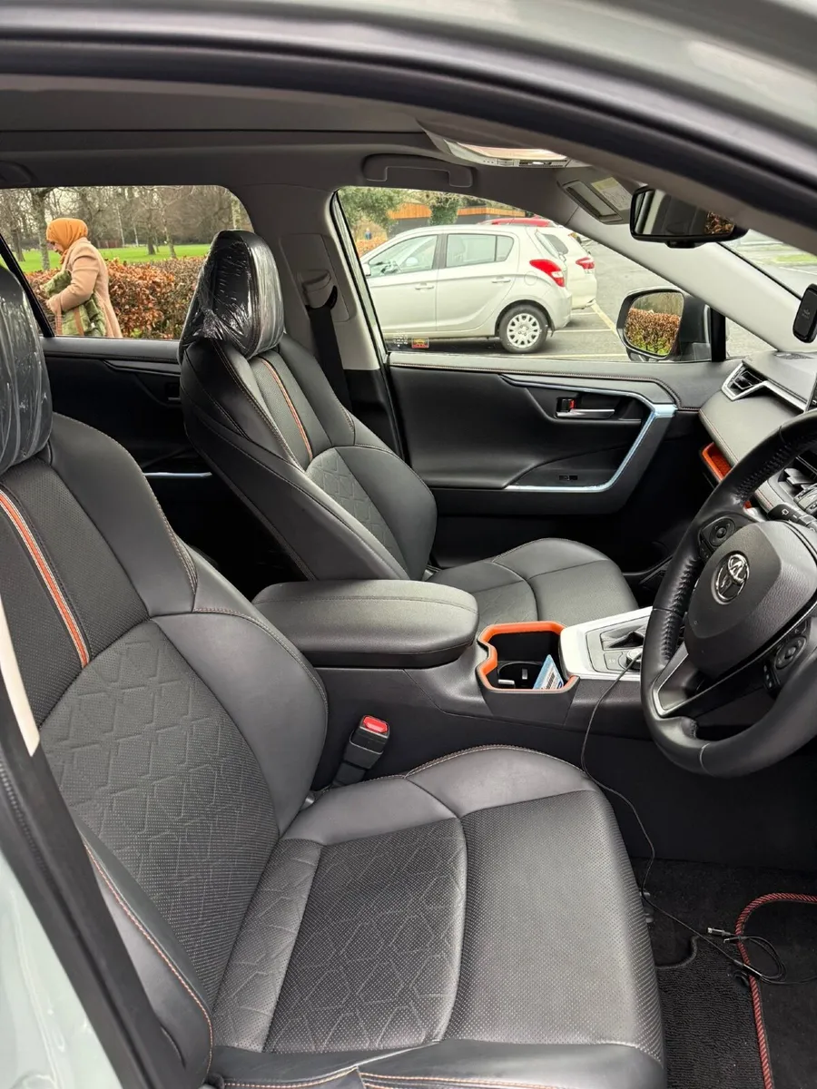 Toyota RAV4 2022 - Image 4