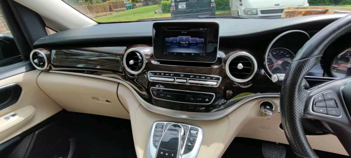 Mercedes V250 - Image 3