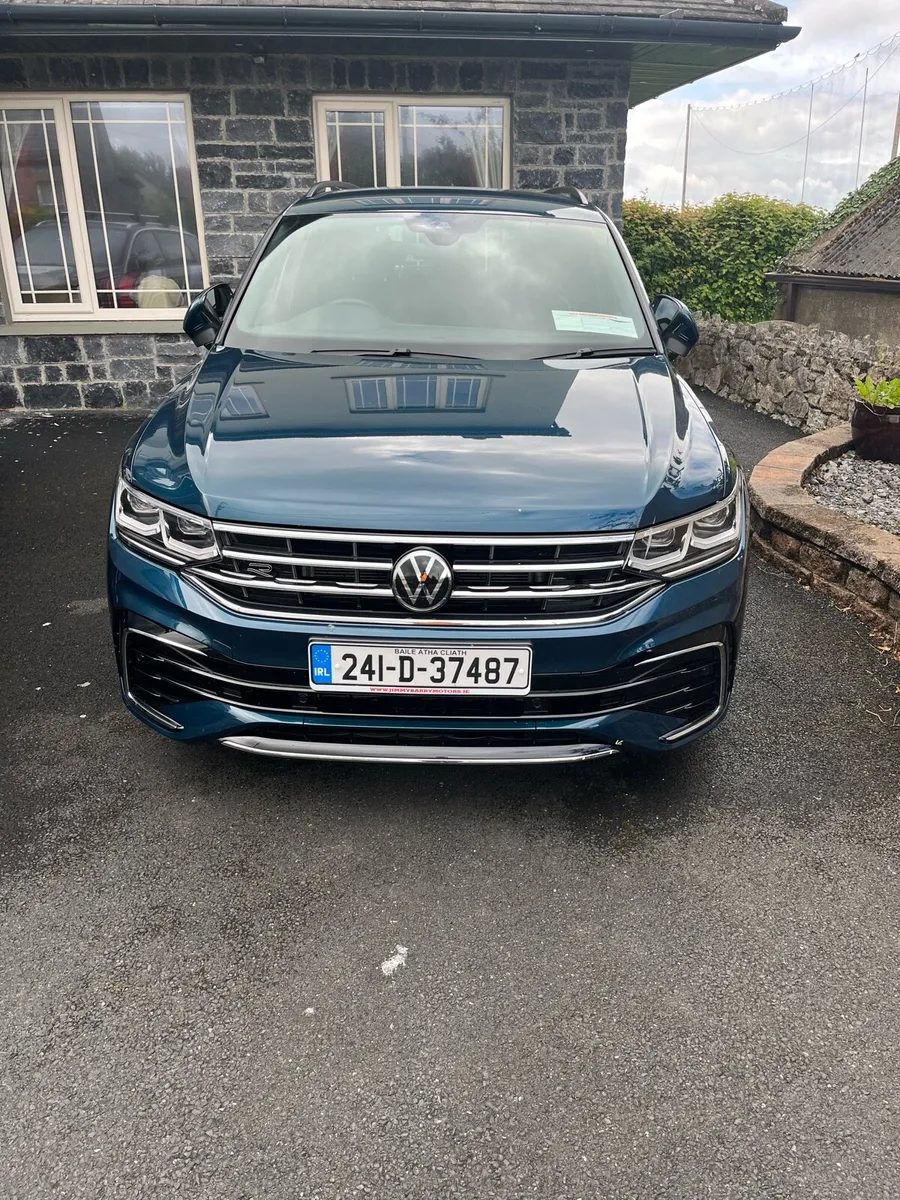 SUV - Image 1