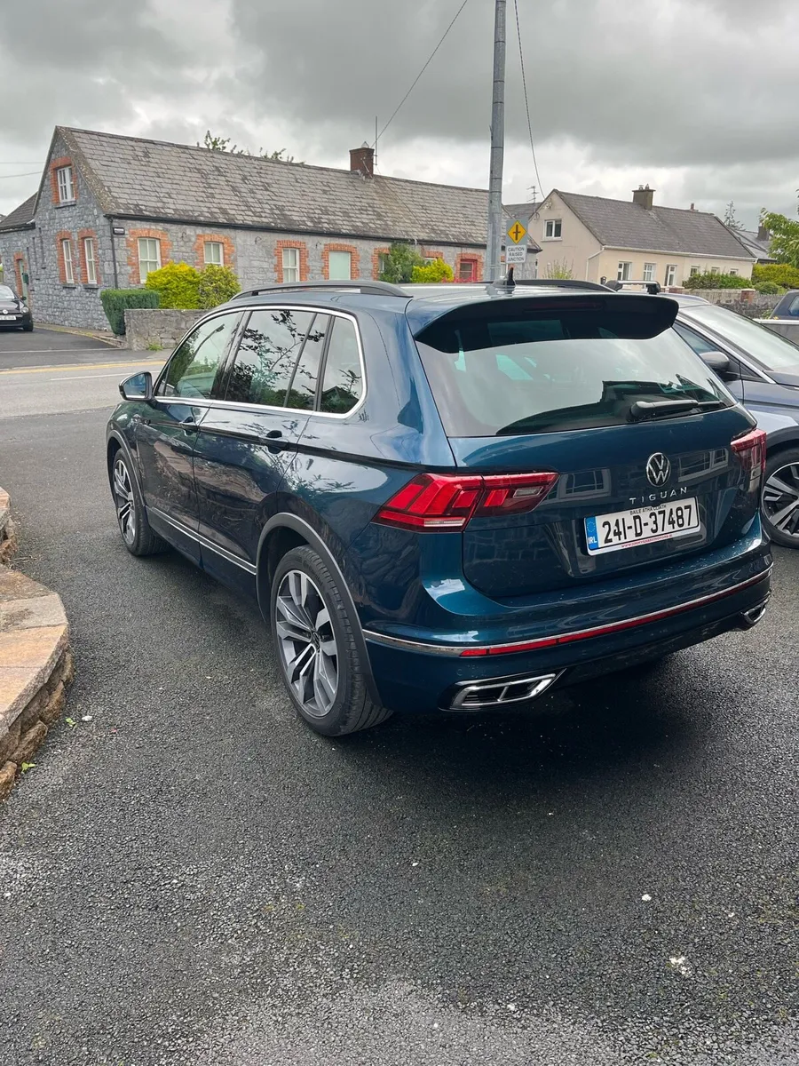 SUV - Image 2