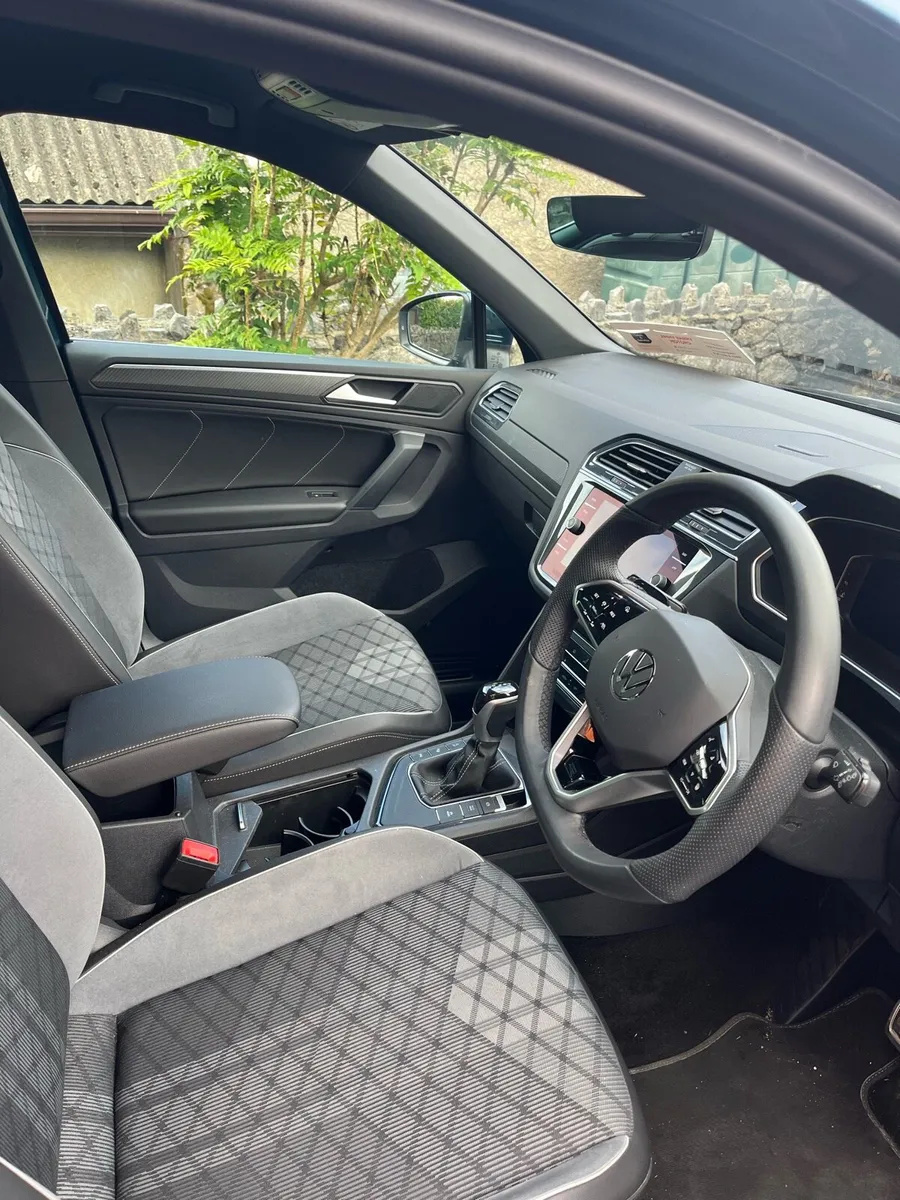 SUV - Image 4