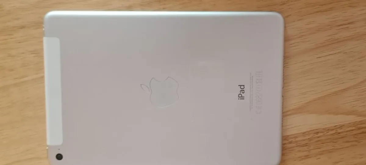 Apple ipad mini 4th generation - Image 2