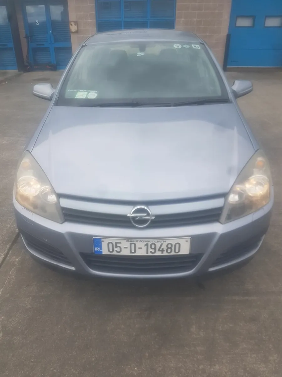 Opel Astra 2005 - Image 2