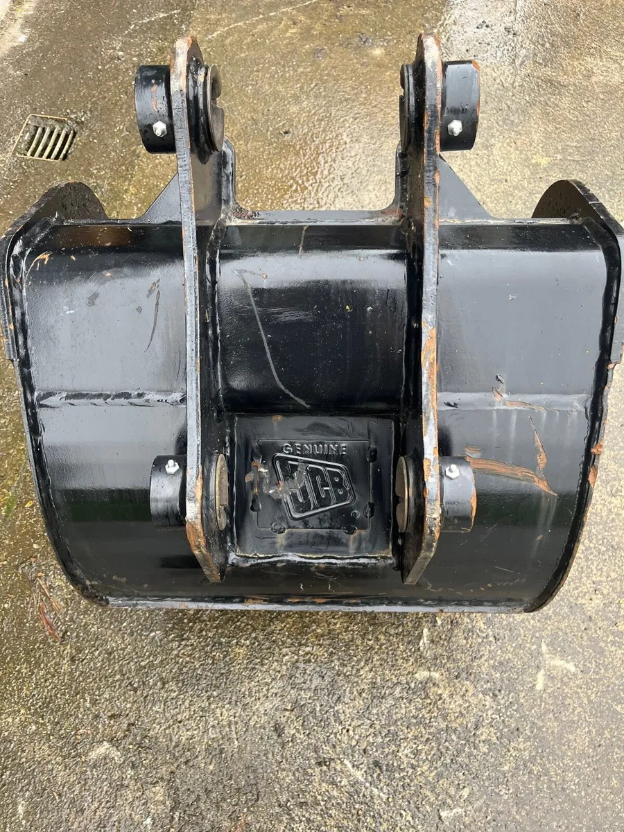 UNUSED JCB 2FT BUCKET - Image 4