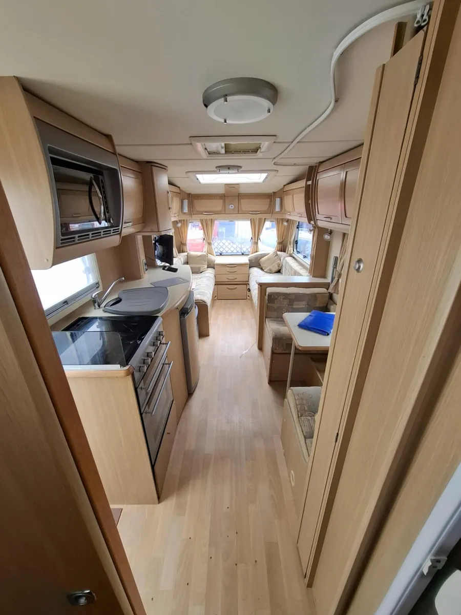 4 berth caravan - Image 2