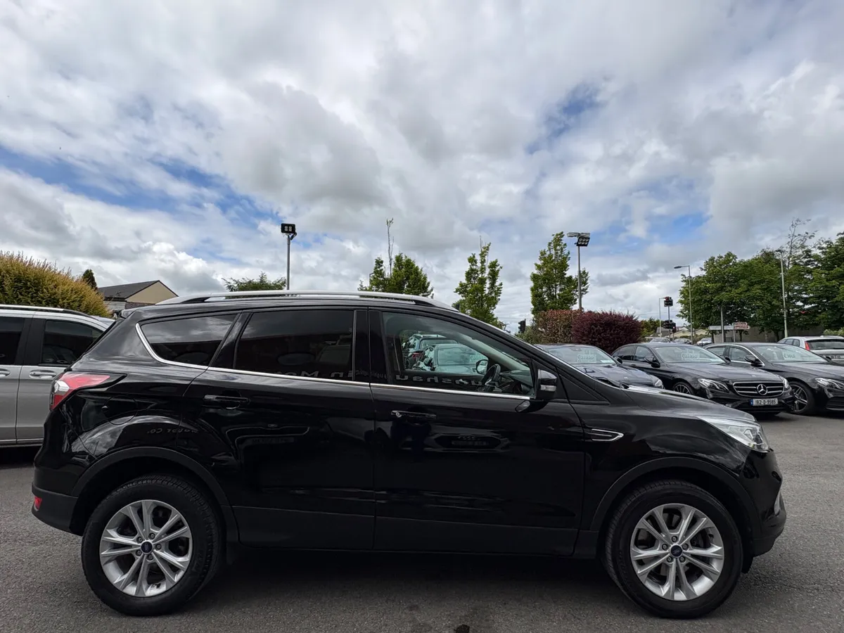 191 Ford Kuga Titanium *5 Seater* 1.5 Diesel - Image 4