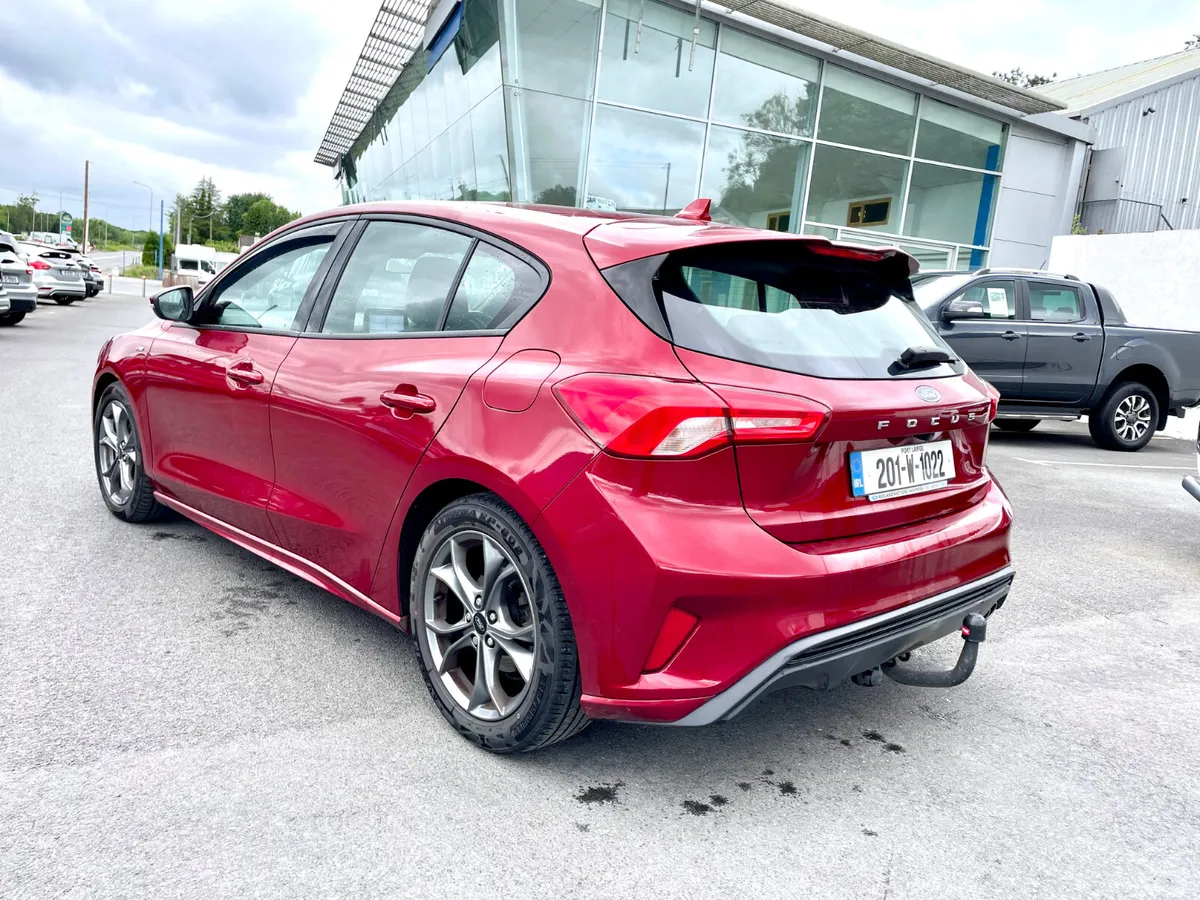 Ford Focus ST-Line 1.5 Diesel - Image 3