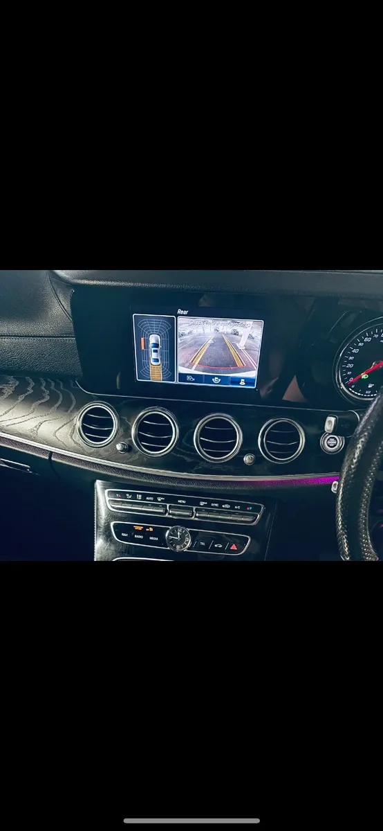Mercedes-Benz E-Class 2016 - Image 3