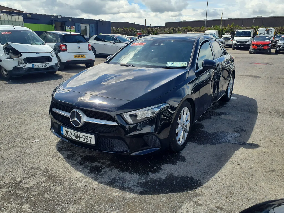 Mercedes A200 1.3 petrol €14,500 - Image 2