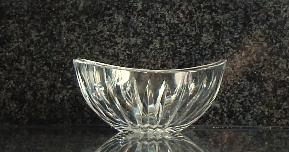 Vintage Waterford Crystal 8 ins Boat Shaped Bowl - Image 2