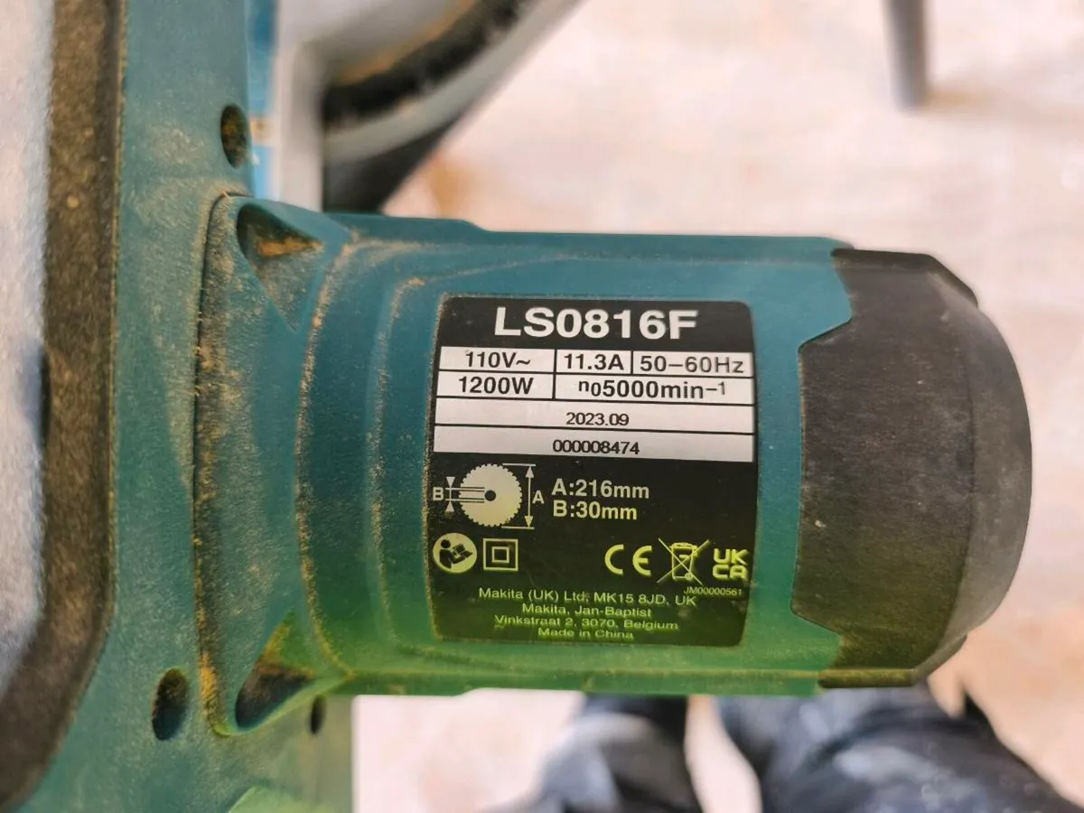 Makita Mitre saw (LS0816F) 110V Plus Stand - Image 2