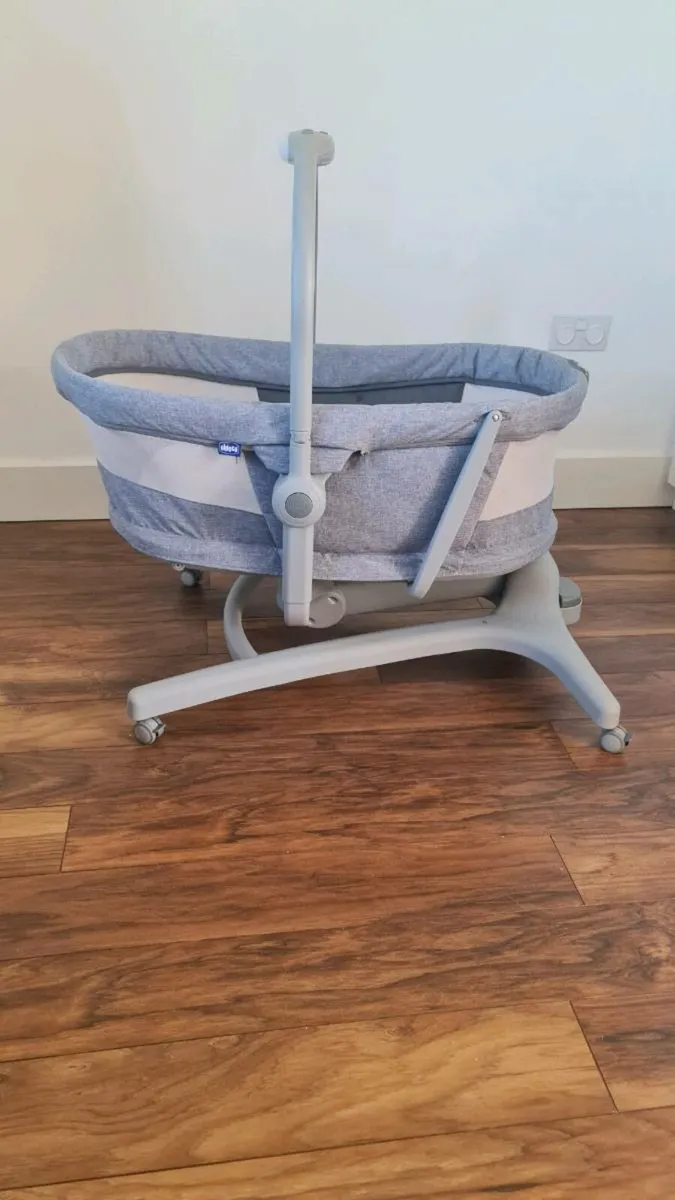 Chicco baby hug 4 in 1 - Image 2