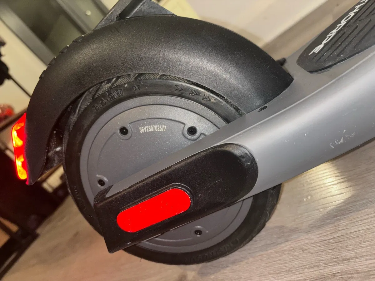 Electric scooter - Image 3