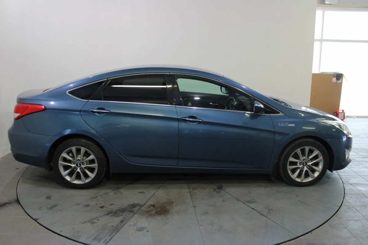 Hyundai i40 Executive 1.7 Diesel - Image 4