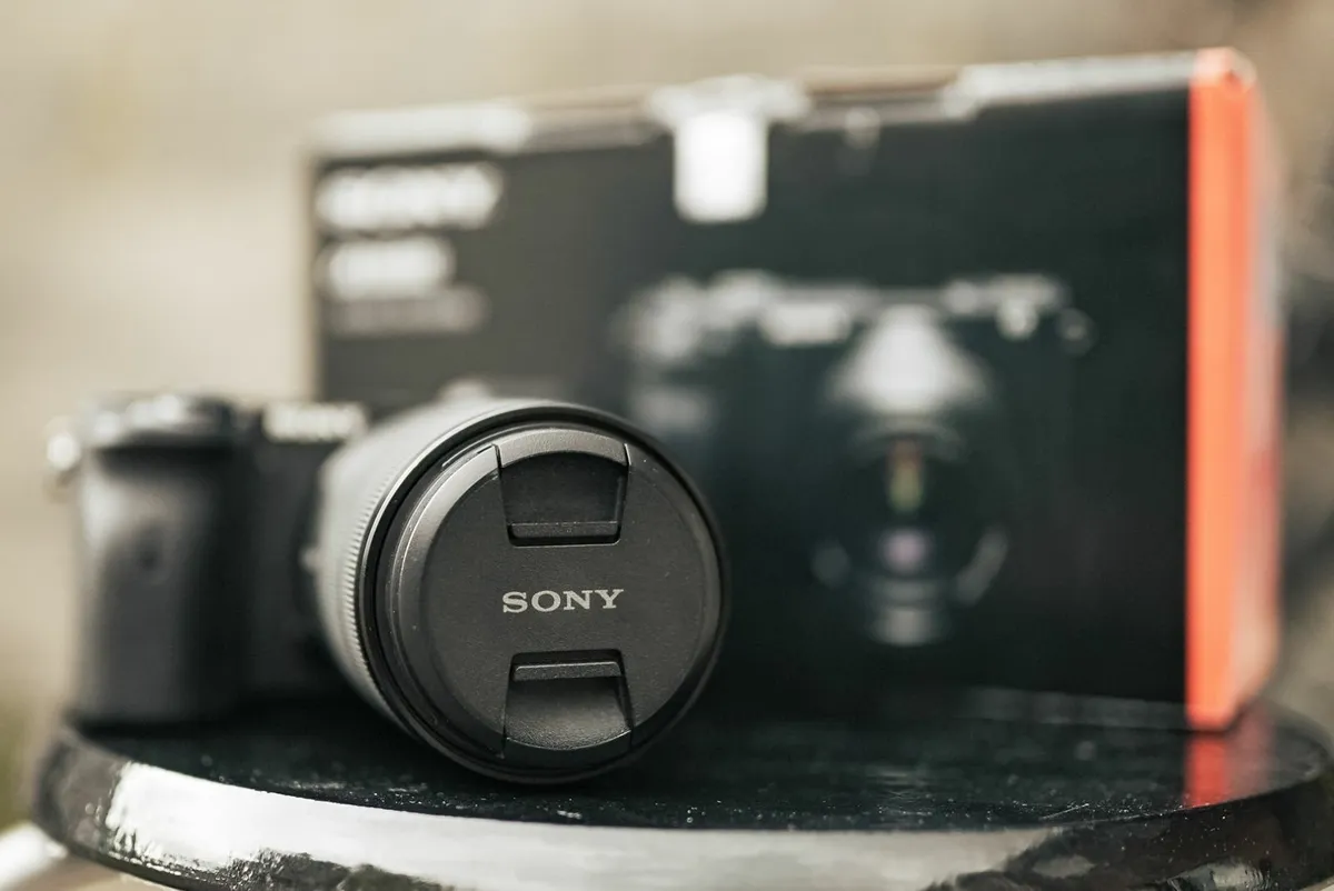 Sony camera a6600 + lens E 18-135mm OSS - Image 2