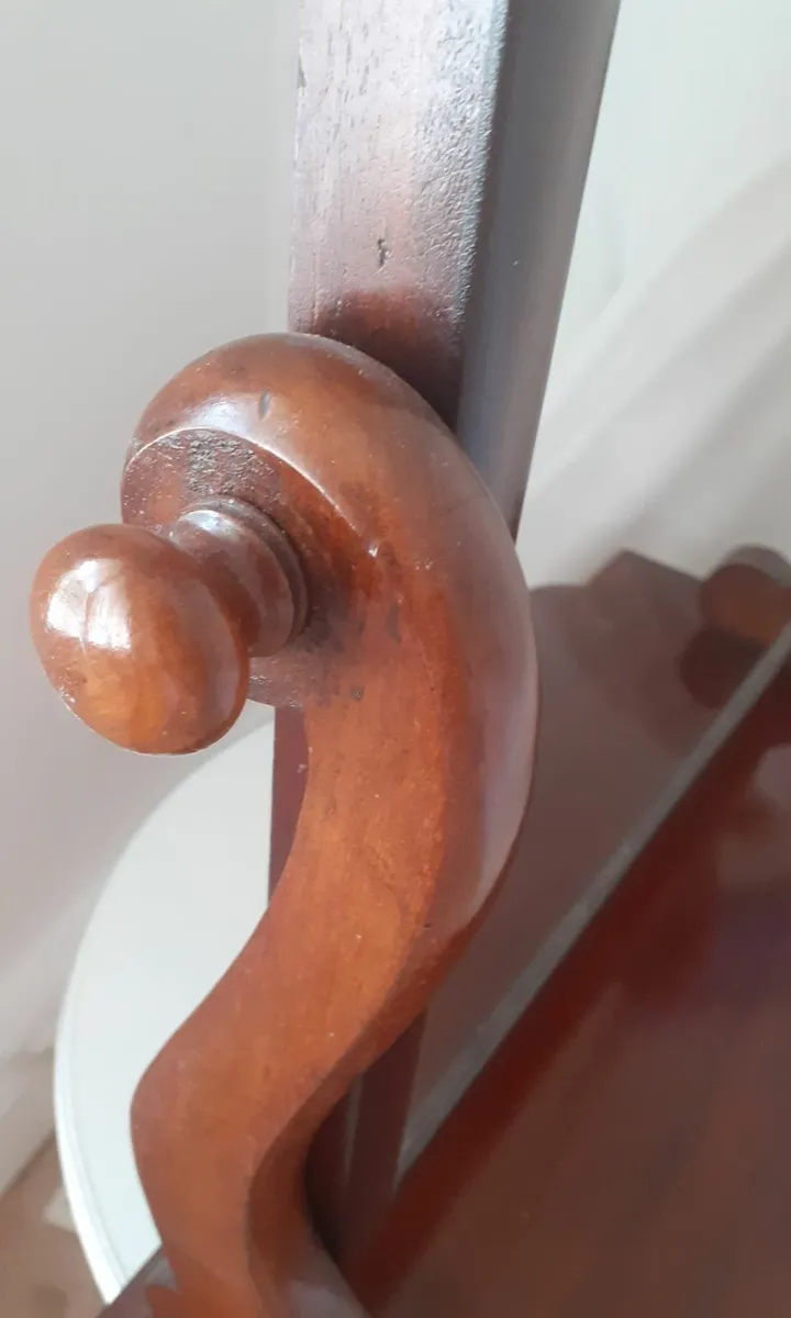 Victorian Mahogany Swival Mirror - Image 4