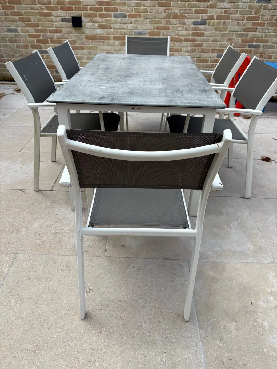 6 seater outdoor table and chairs - Image 4