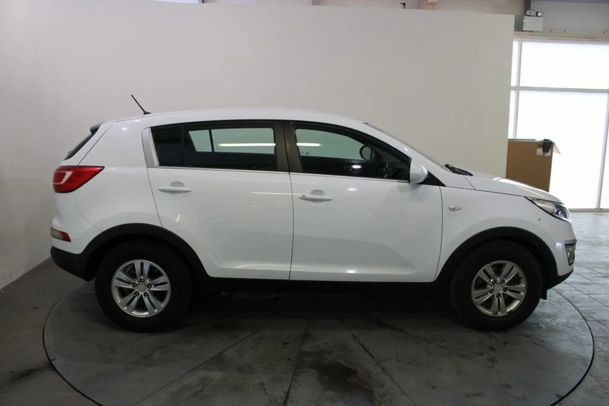 Kia Sportage 1.7 LX DSL 4x2 - Image 3