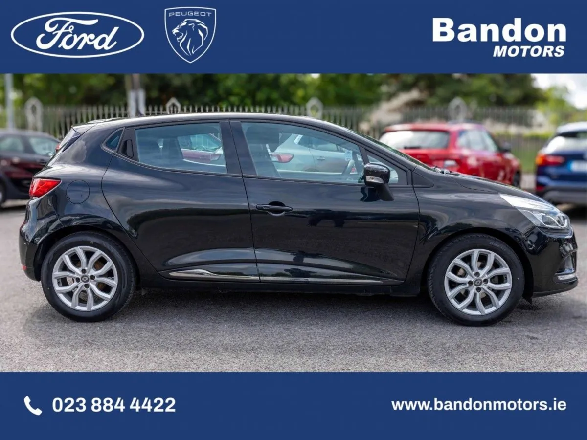 Renault Clio 2018 Renault Clio 0.9 TCE 90 Dynamiq - Image 4