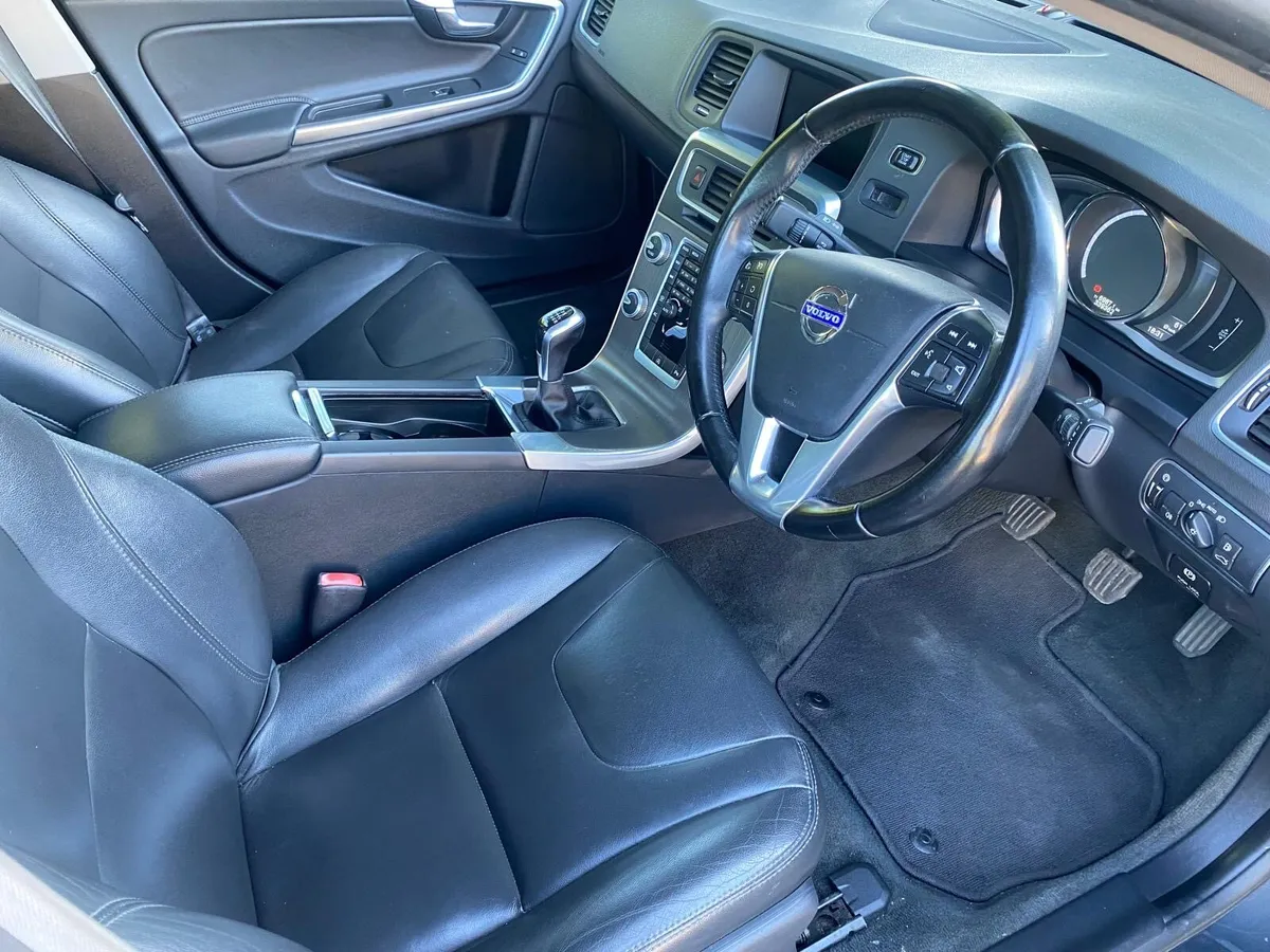 Volvo S60 new nct 2.0 Diesel - Image 2